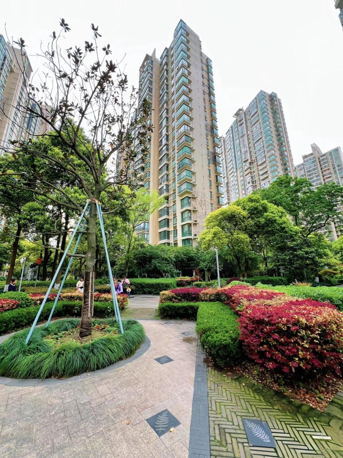 Eastern Hub * Shanghai
