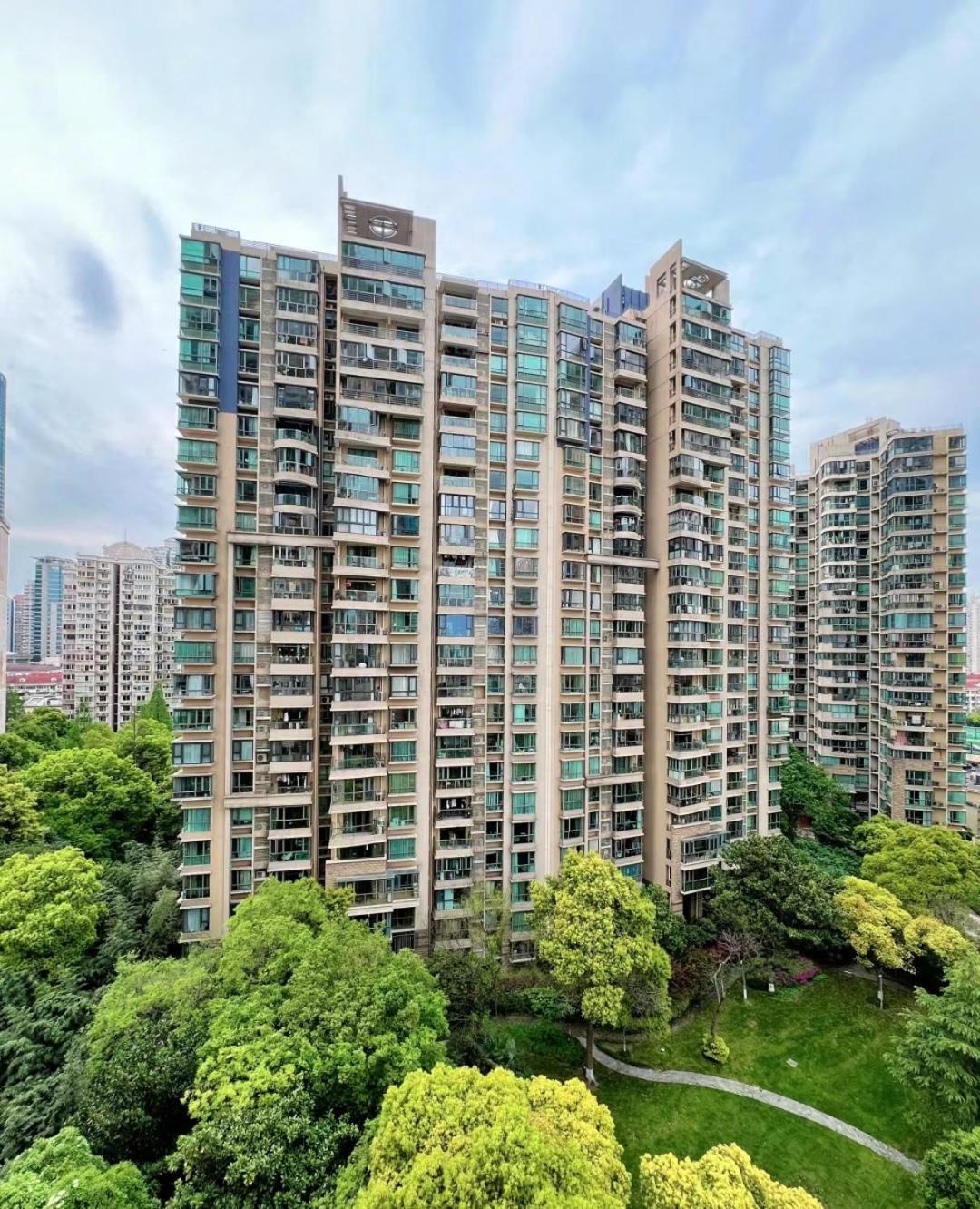 Eastern Hub Apartment Shanghai